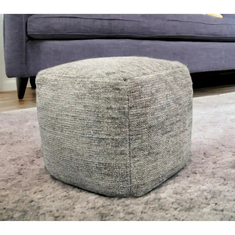 18 Pouf ottoman cube en laine grise
