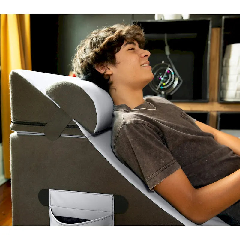 Chaise gamer, table et pouf convertibles 3-en-1 Flexx V-Tex avec appuie-tête réglable - Vinyle