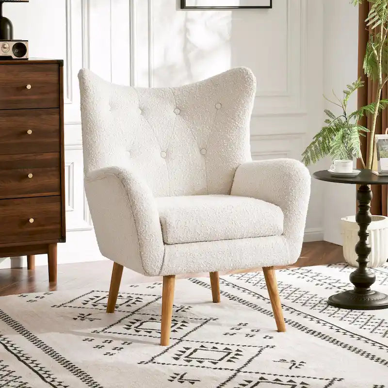 Fauteuil club capitonné Almond Boucle Wingback